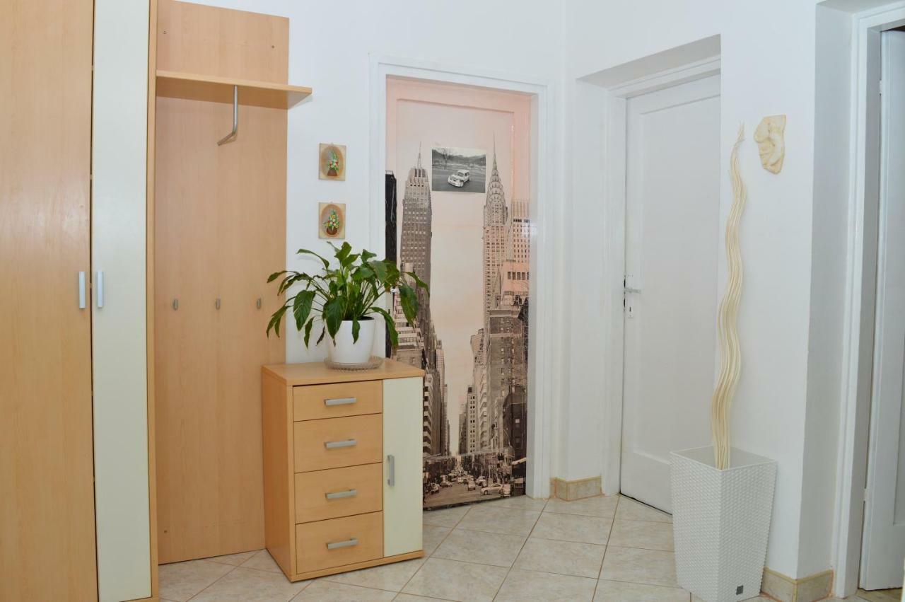 Braavos Apartment Sibenik Bagian luar foto