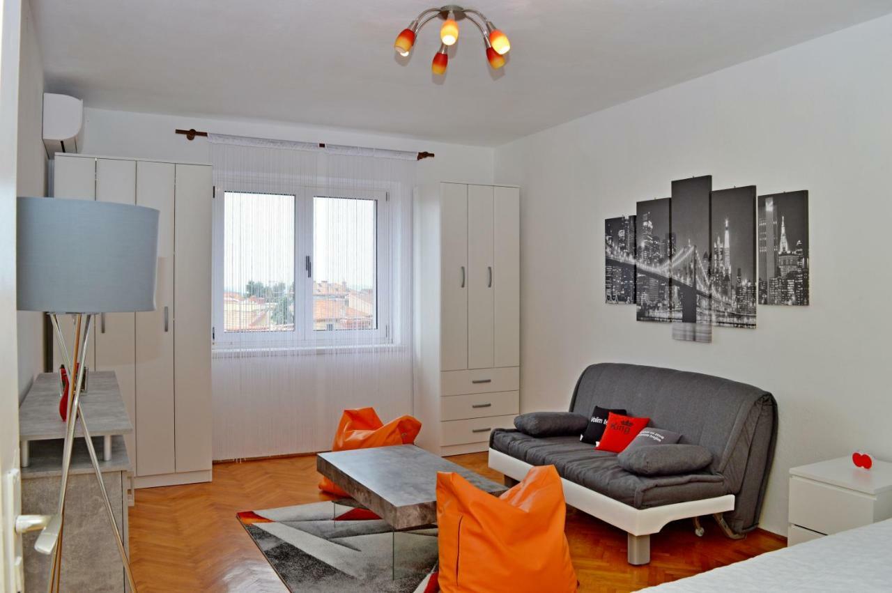 Braavos Apartment Sibenik Bagian luar foto